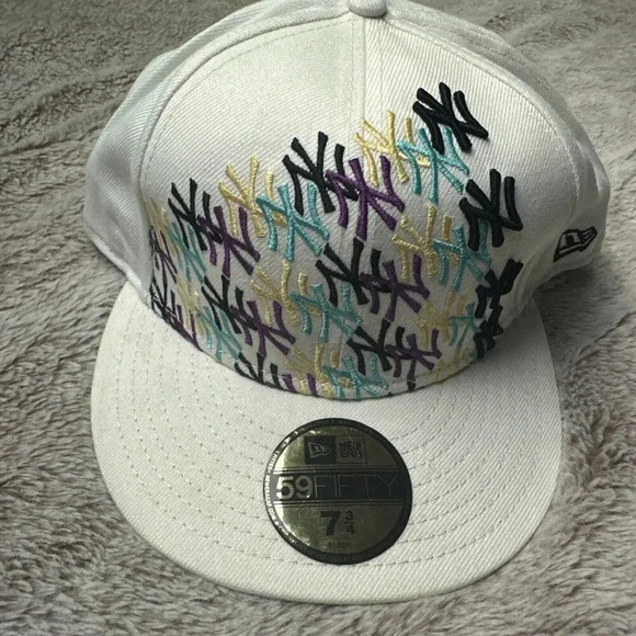 New York Yankee Hat White 7 3/4 59 Fifty New Era Genuine Merchandise Big Words - Picture 14 of 16